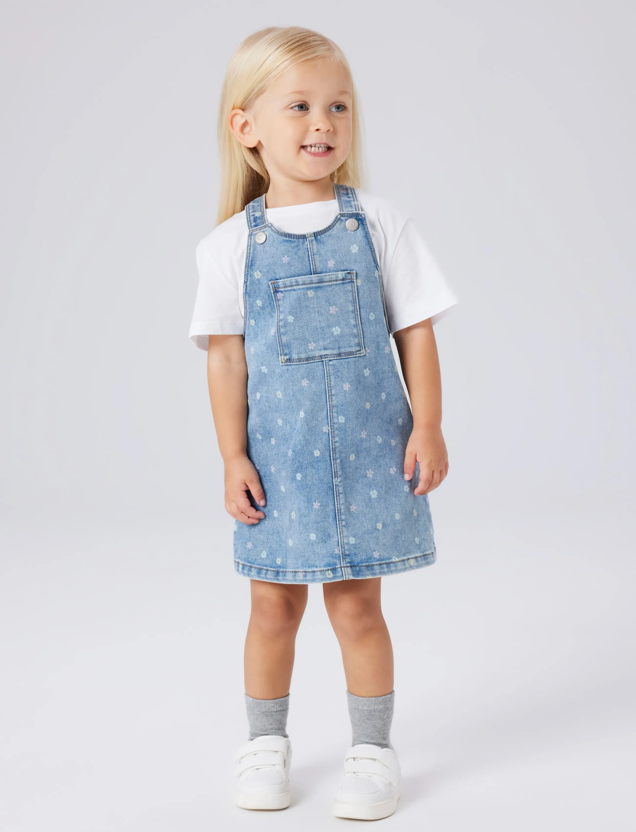 name it - NMFROSA SHORT DNM BIBSKIRT 3555-ON NOOS - kelnės su petnešomis - medium blue denim - 2