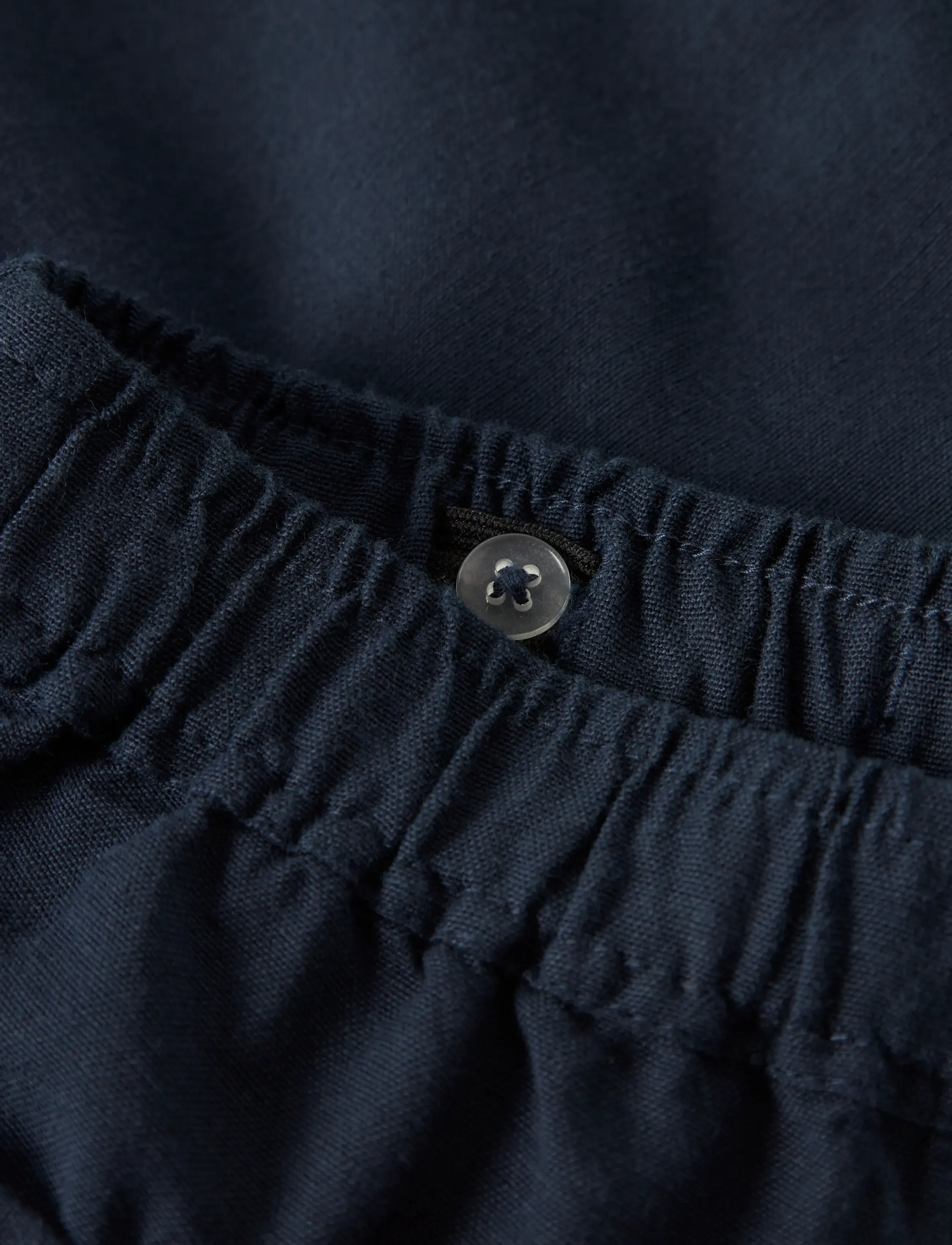 NAVY BLAZER