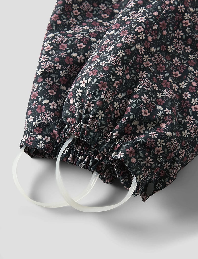 name it - NMFSNOW10 SUIT AOP FO NOOS - schneeanzug - dark sapphire - 2