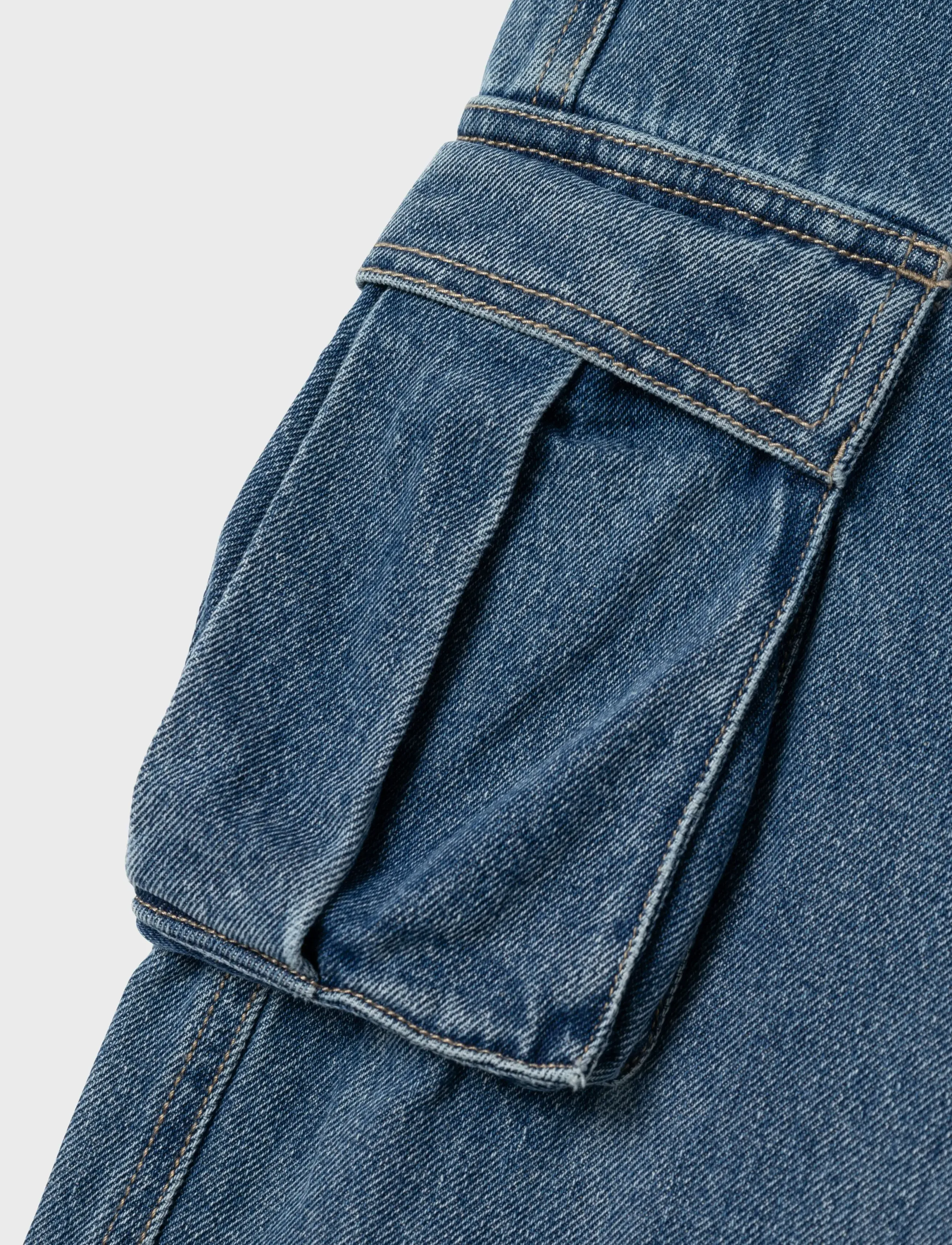 name it - NKMRYAN STRAIGHT CARG JEANS 5910-IM NOOS - regular jeans - medium blue denim - 5
