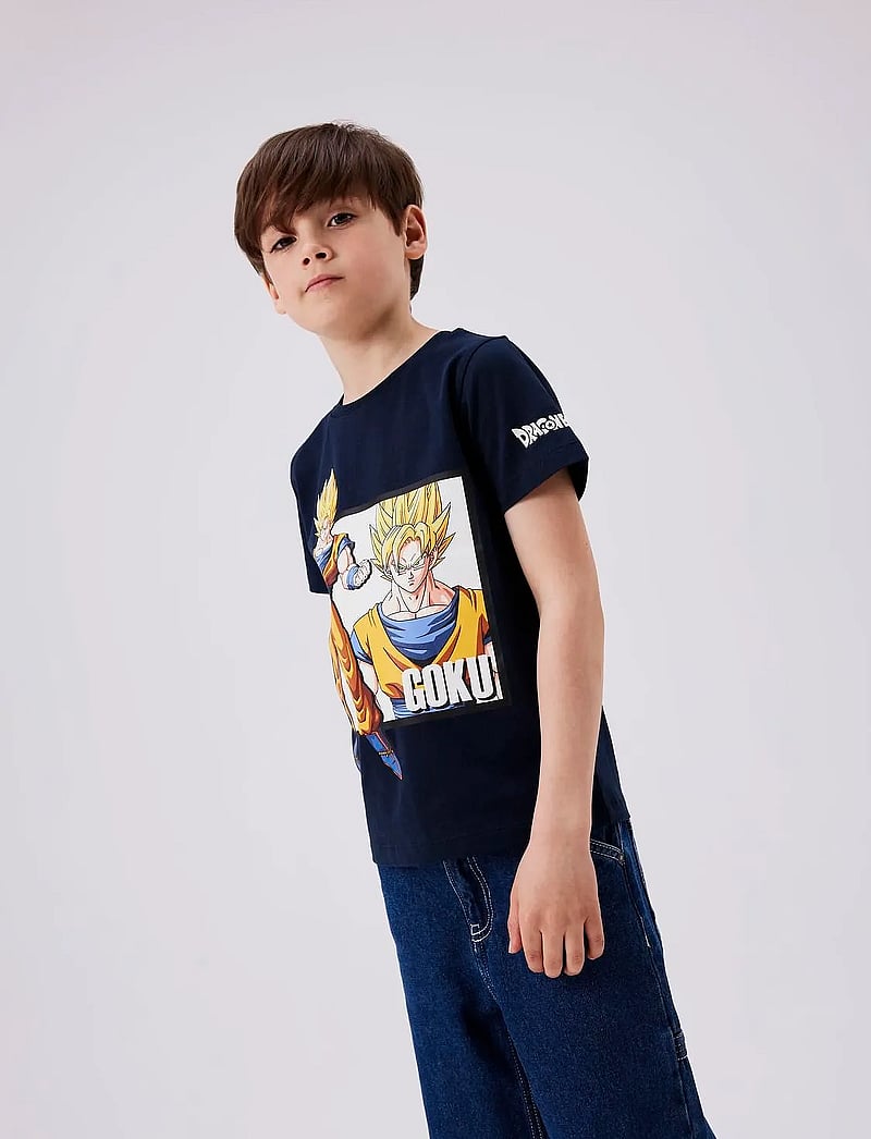 name it - NKMJIMMO DRAGONBALL SS TOP BOX NOOS VDE - t-shirts à manches courtes - dark sapphire - 0