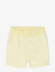 name it - NKFDEBBIE VEL SHORTS - sweat shorts - pastel yellow - 0