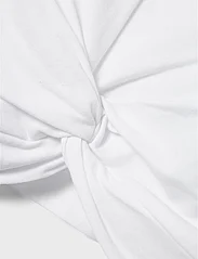 name it - NKFDINAS SS NREG SHORT TOP - kortärmade t-shirts - bright white - 2