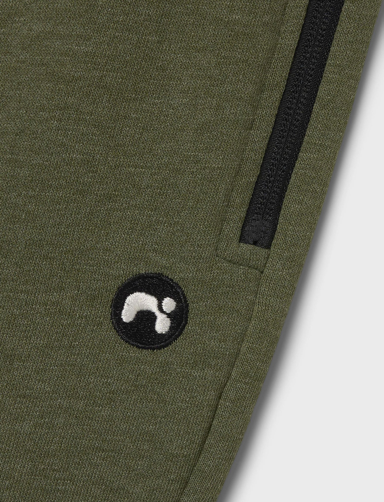 name it - NKMVIMO SWE SHORTS UNB NOOS - sweatshorts - rifle green - 4