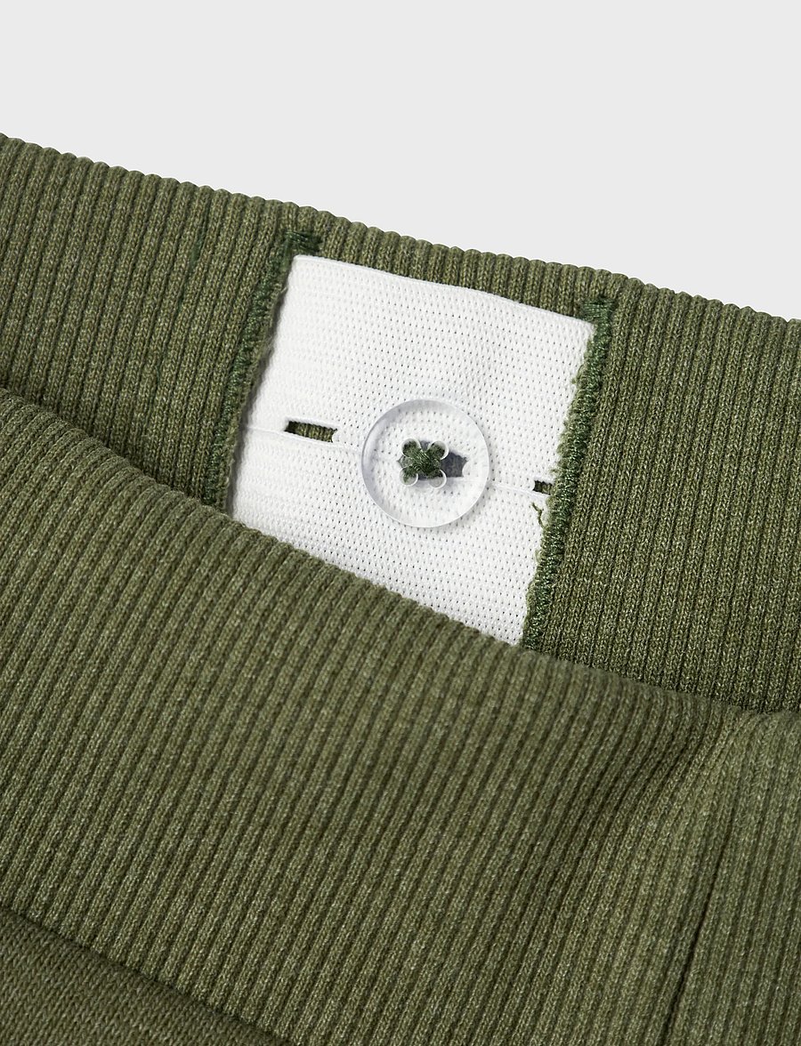 name it - NKMVIMO SWE SHORTS UNB NOOS - sweatshorts - rifle green - 3