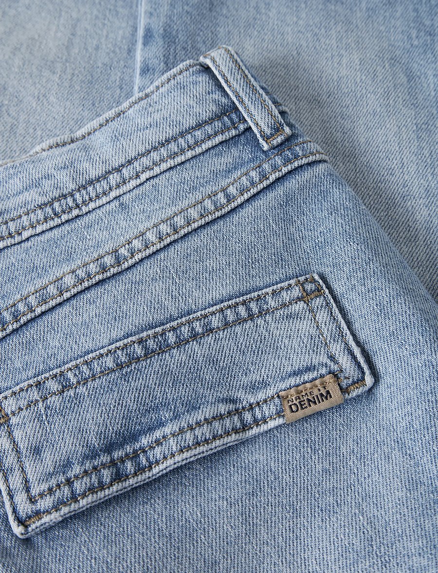 name it - NKMSILAS TAPERED CARG JEANS 6650-AZ NOOS - regular jeans - light blue denim - 5