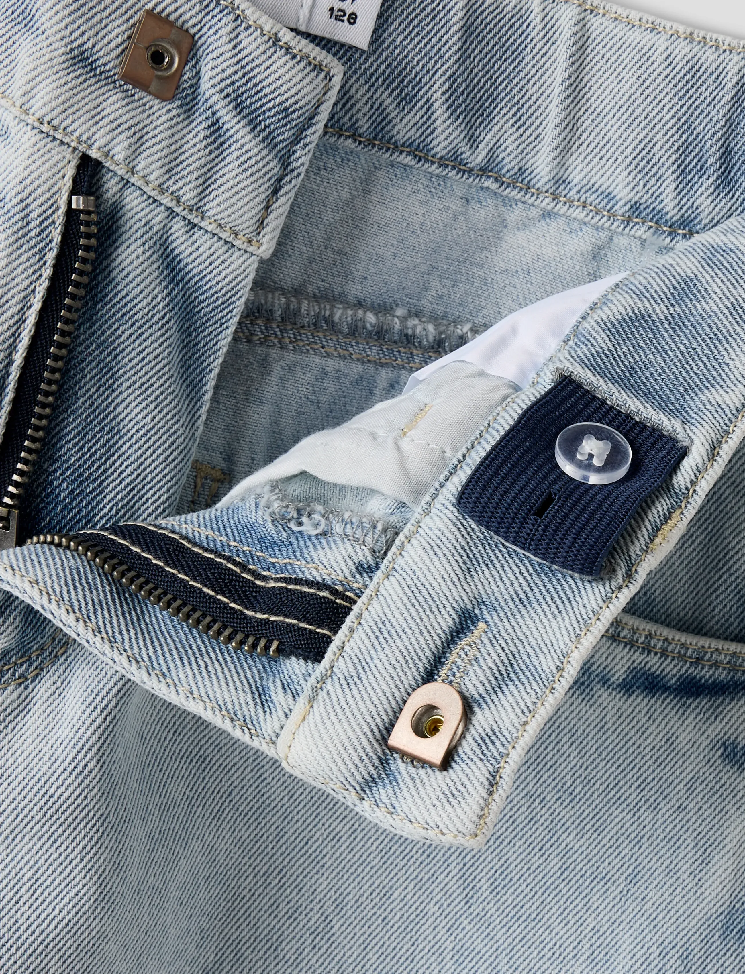 name it - NKFBELLA SKATER XWIDE JEANS 3111-ZA NOOS - laia säärega teksad - light blue bleached denim - 4