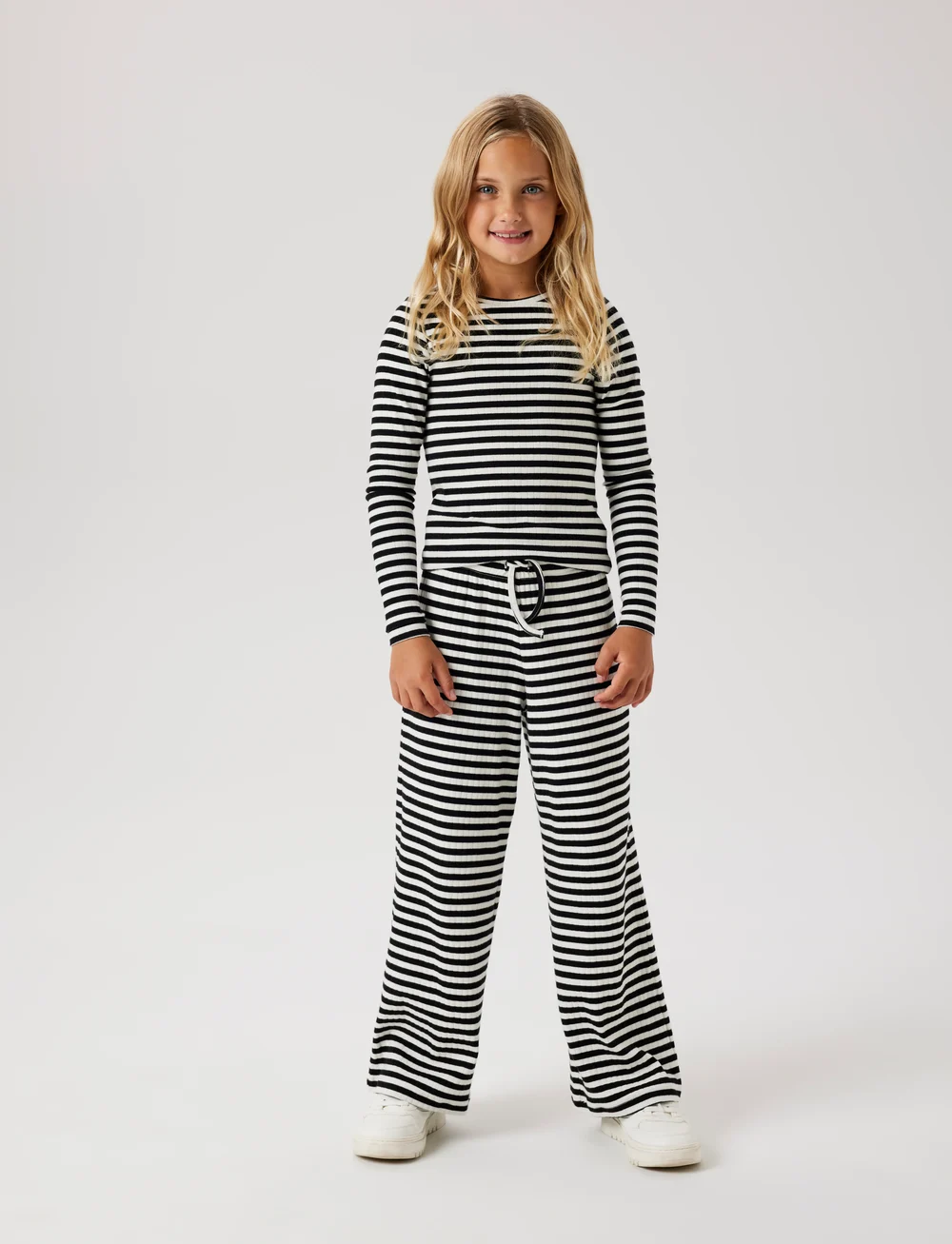 name it - NKFSURAJA STRAIGHT PANT NOOS - sweatpants - black - 2