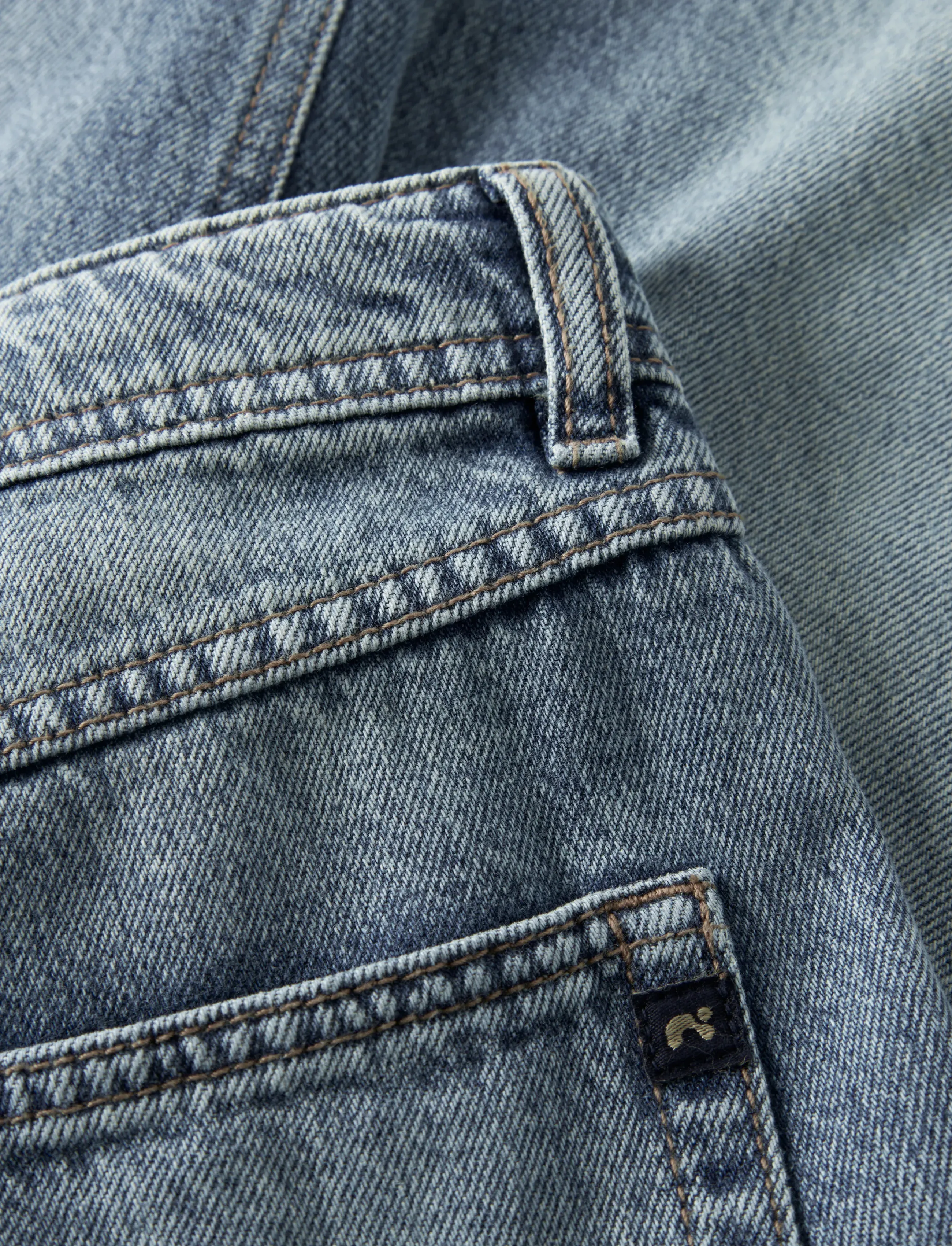 name it - NKMRYAN STRAIGHT JEANS 5950-DM NOOS - tavalised teksad - vintage medium blue denim - 4