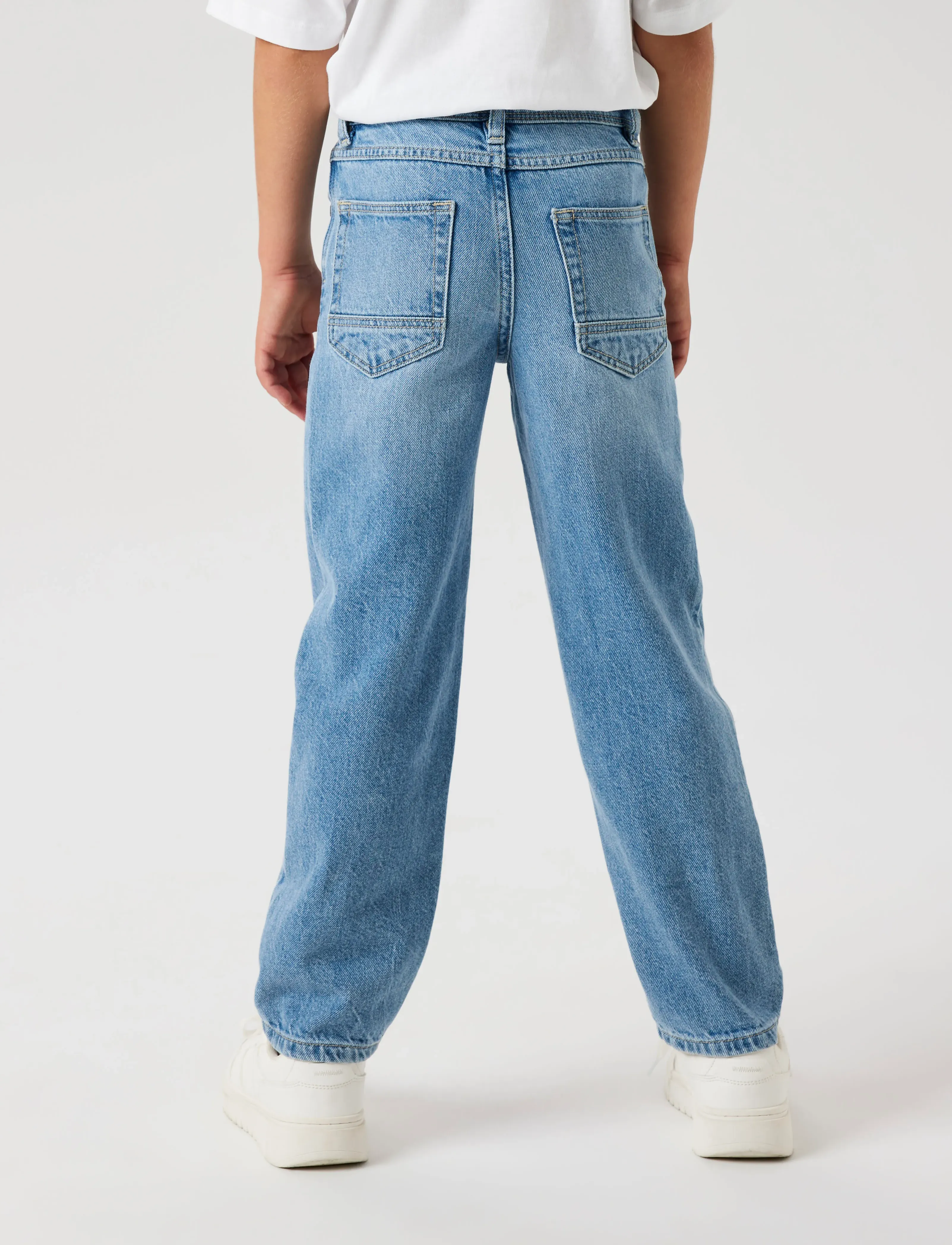 name it - NKMRYAN STRAIGHT JEANS 5950-DM NOOS - tavalised teksad - light blue denim - 4