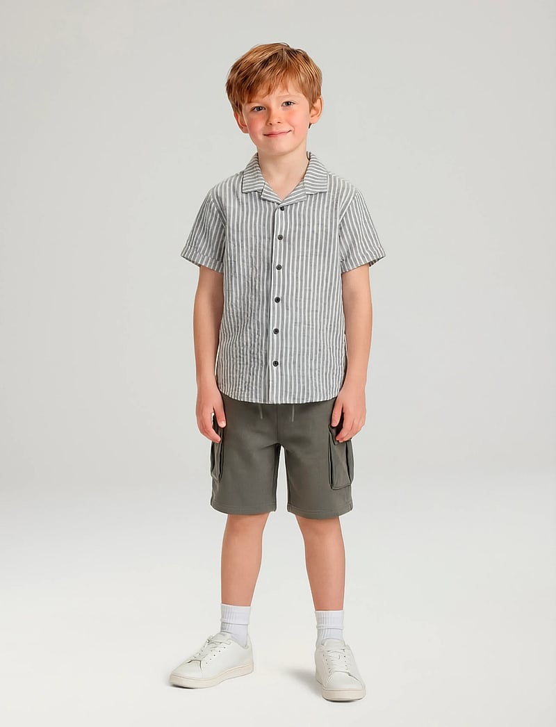 name it - NKMOLLIE CARGO SHORTS UNB NOOS - cargo shorts - dusty olive - 3