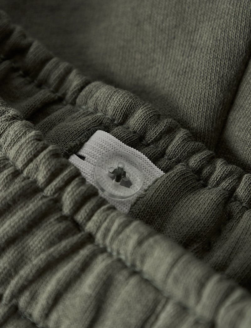 name it - NKMOLLIE CARGO SHORTS UNB NOOS - cargo shorts - dusty olive - 4