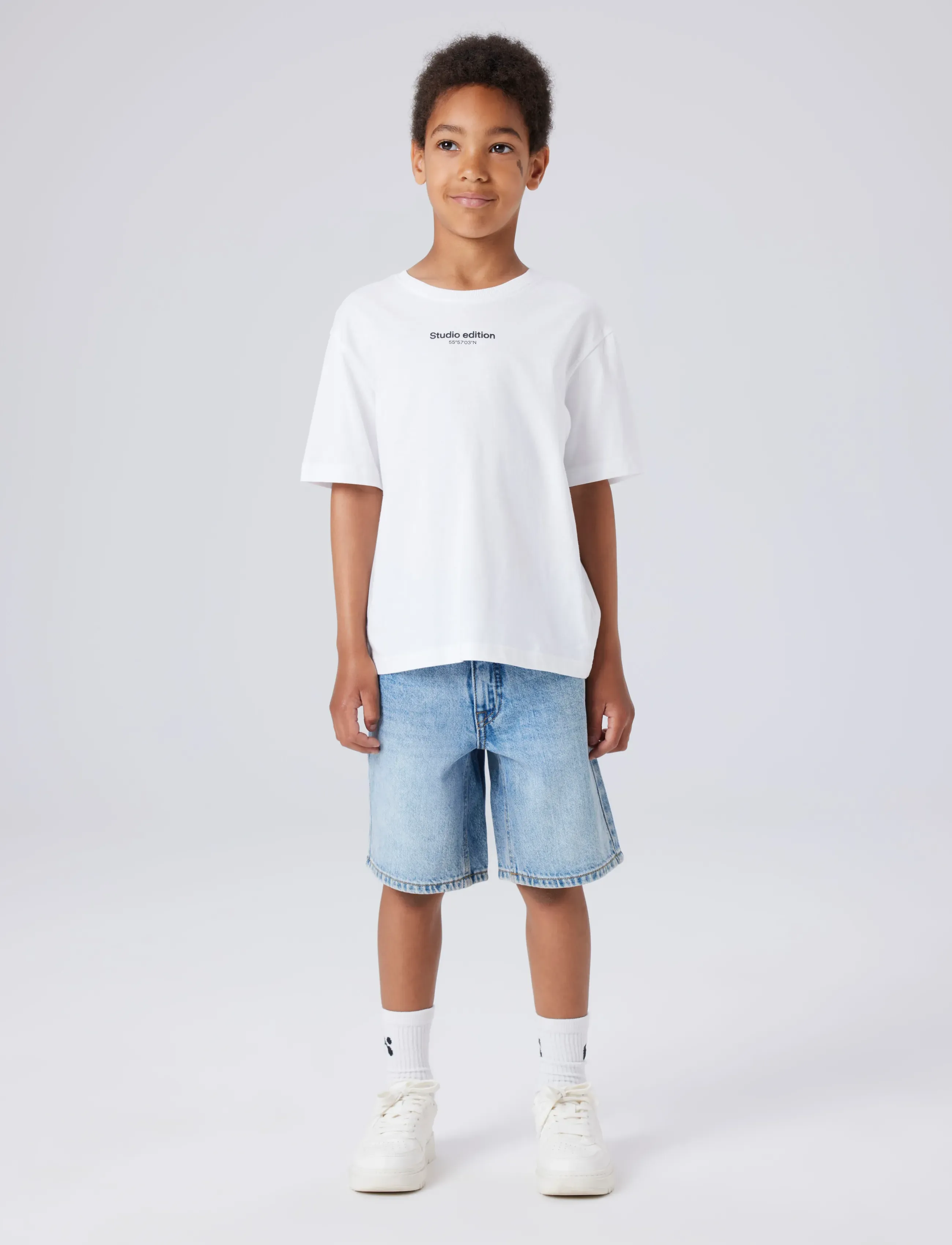 name it - NKMRYAN REG L DNM SHORTS 6750-DM NOOS - denimshorts - light blue bleached denim - 3