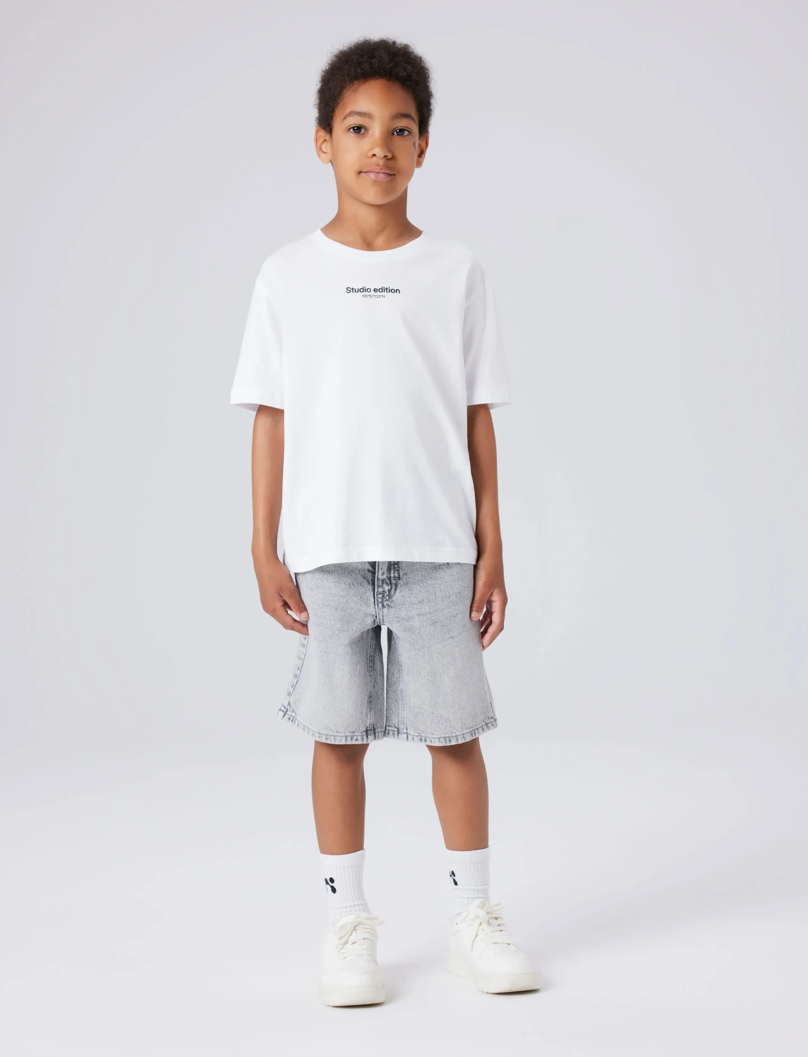 name it - NKMRYAN REG L DNM SHORTS 6750-DM NOOS - denimshorts - grey denim - 4