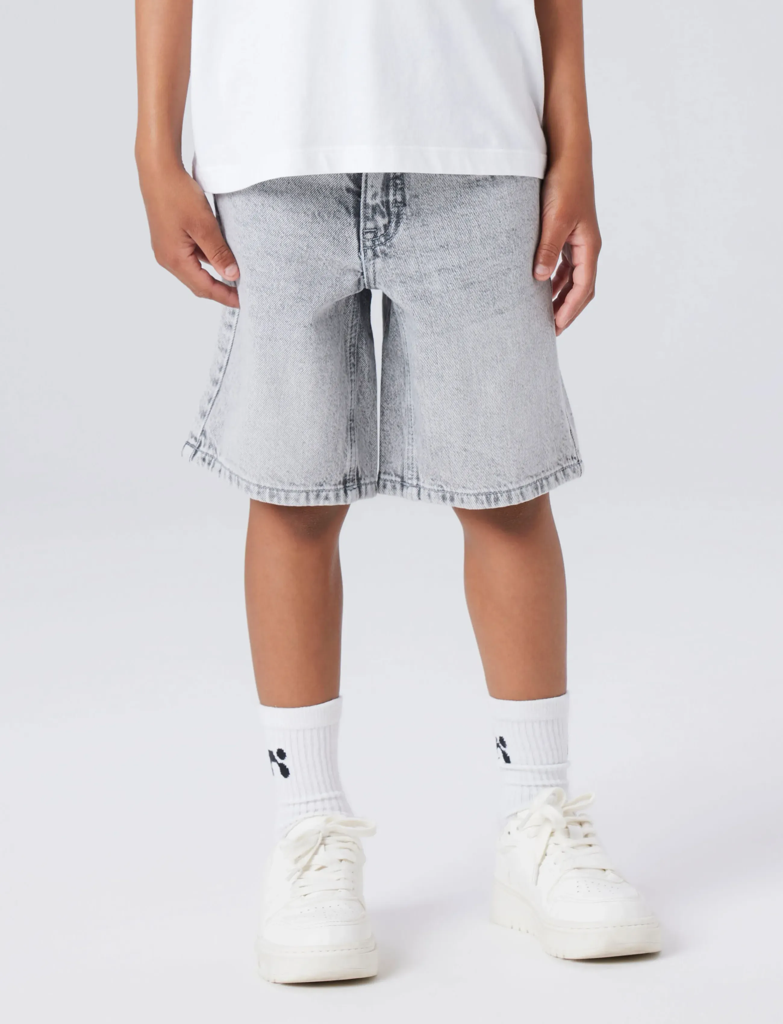 name it - NKMRYAN REG L DNM SHORTS 6750-DM NOOS - denimshorts - grey denim - 5