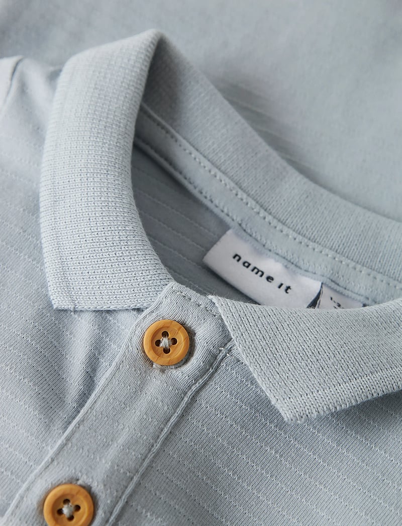 name it - NBMHOFMAN SS POLO BODY - lühikeste varrukatega bodid - pearl blue - 0