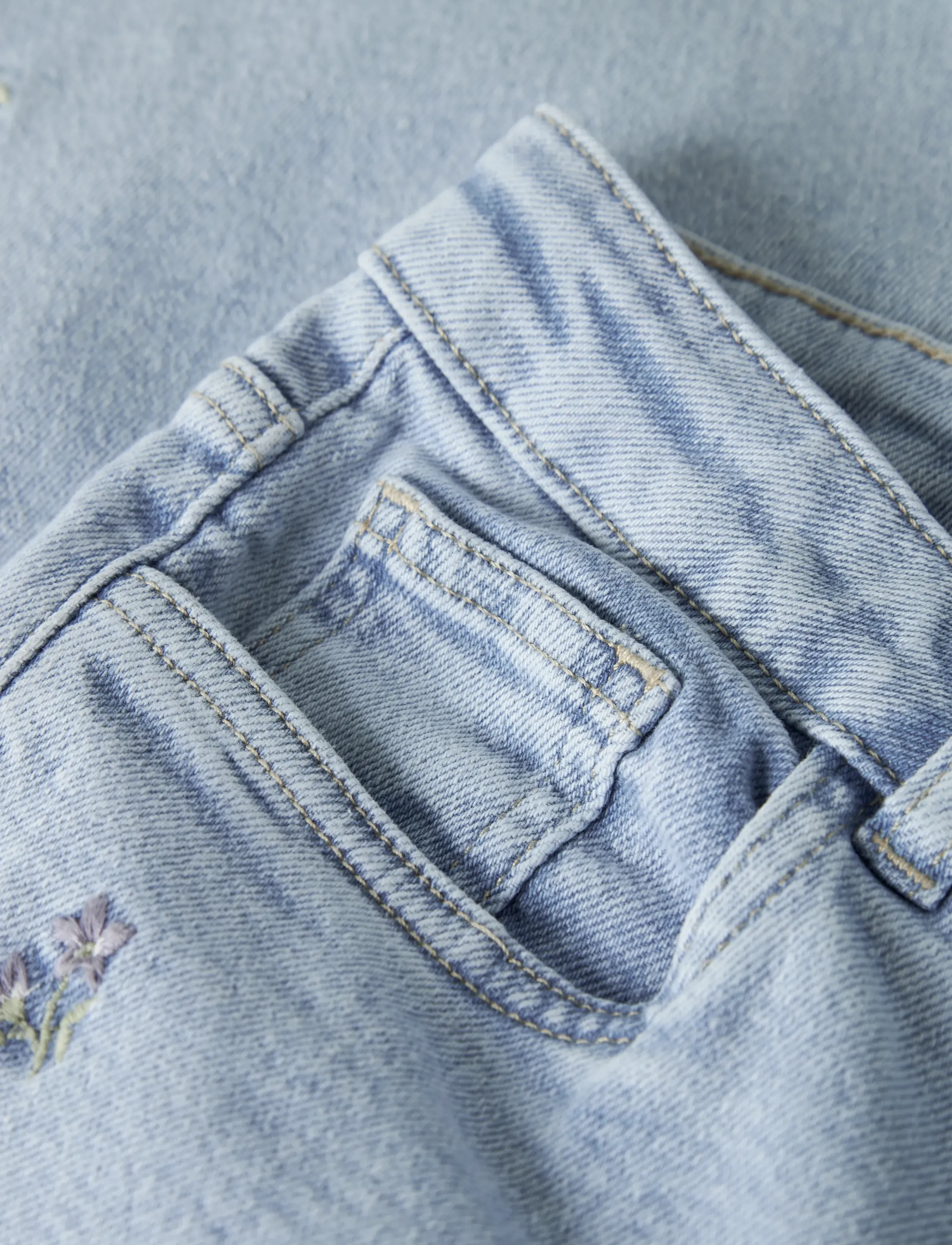 name it - NKFROSE WIDE EMB JEANS 2010-FR NOOS - pantalons larges - light blue denim - 4