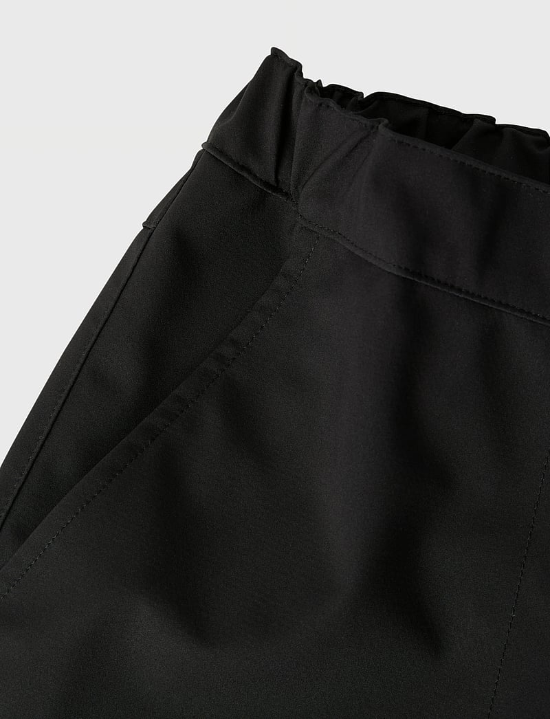 name it - NMNALFALIGHT08 PANT REG FO - regnbyxor - black - 4