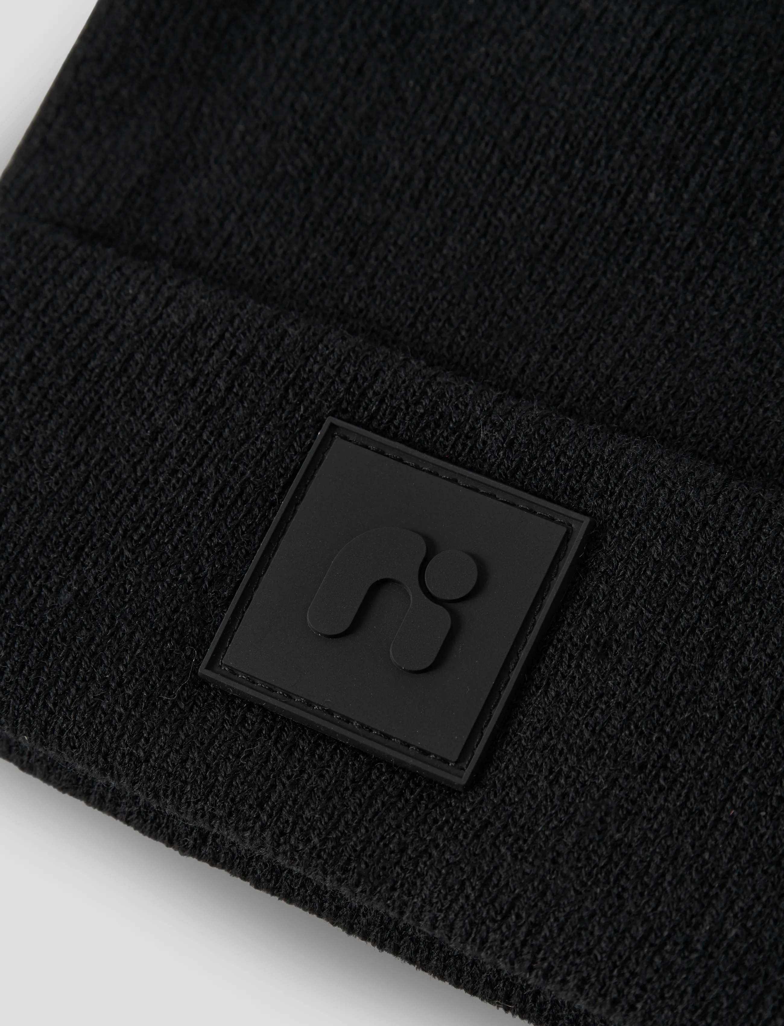 name it - NMNMALIK KNIT BEANIE BADGE1 - beanies - black - 3
