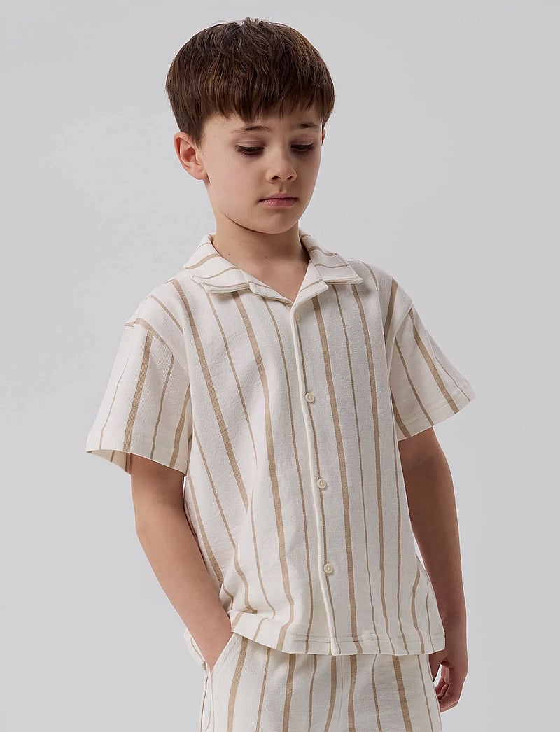 name it - NKMFIGARO SS NREG RESORT SHIRT - kortärmade skjortor - jet stream - 0