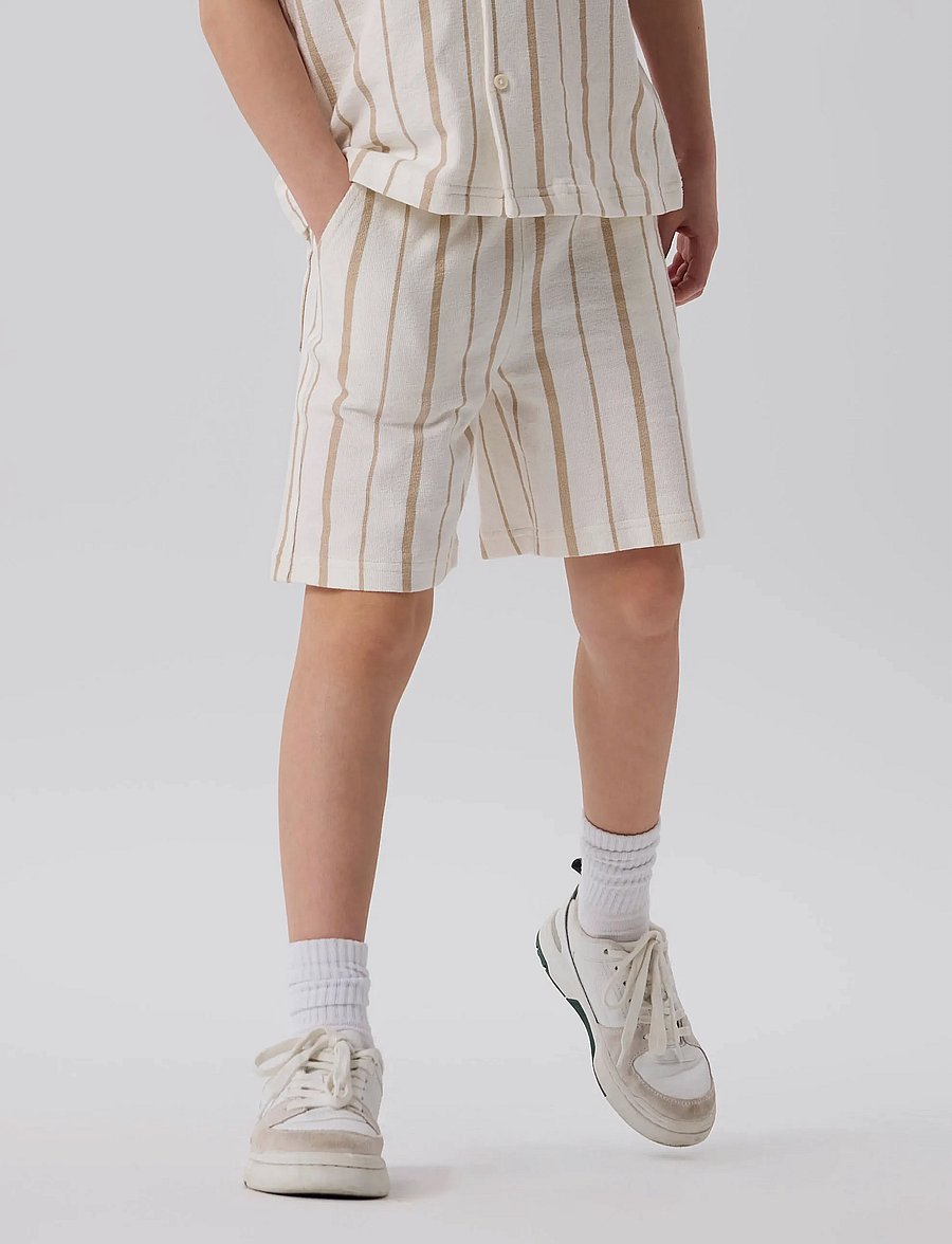 name it - NKMFIGARO SHORTS - vabaaja lühikesed püksid - jet stream - 4