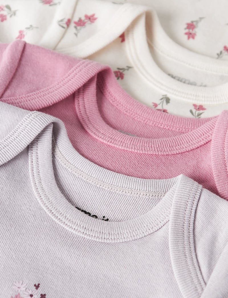 name it - NBFBODY 3P SS FLOWER NOOS - multipack bodys - jet stream - 4