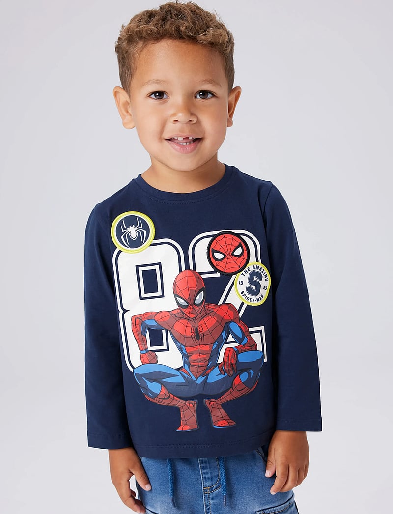 name it - NMMDEEP SPIDER LS NREG TOP BOX NOOS MAR - langærmede t-shirts - navy blazer - 0