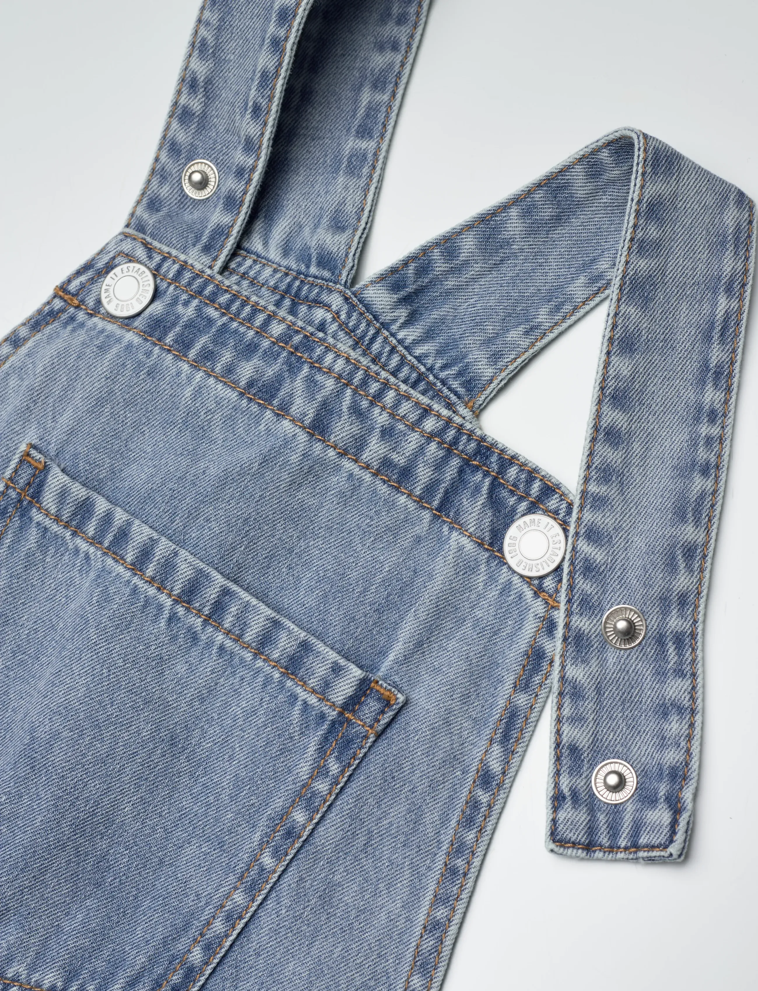 name it - NKFALMA DNM SHORTSALL 2228-OV F - jumpsuits - medium blue denim - 4