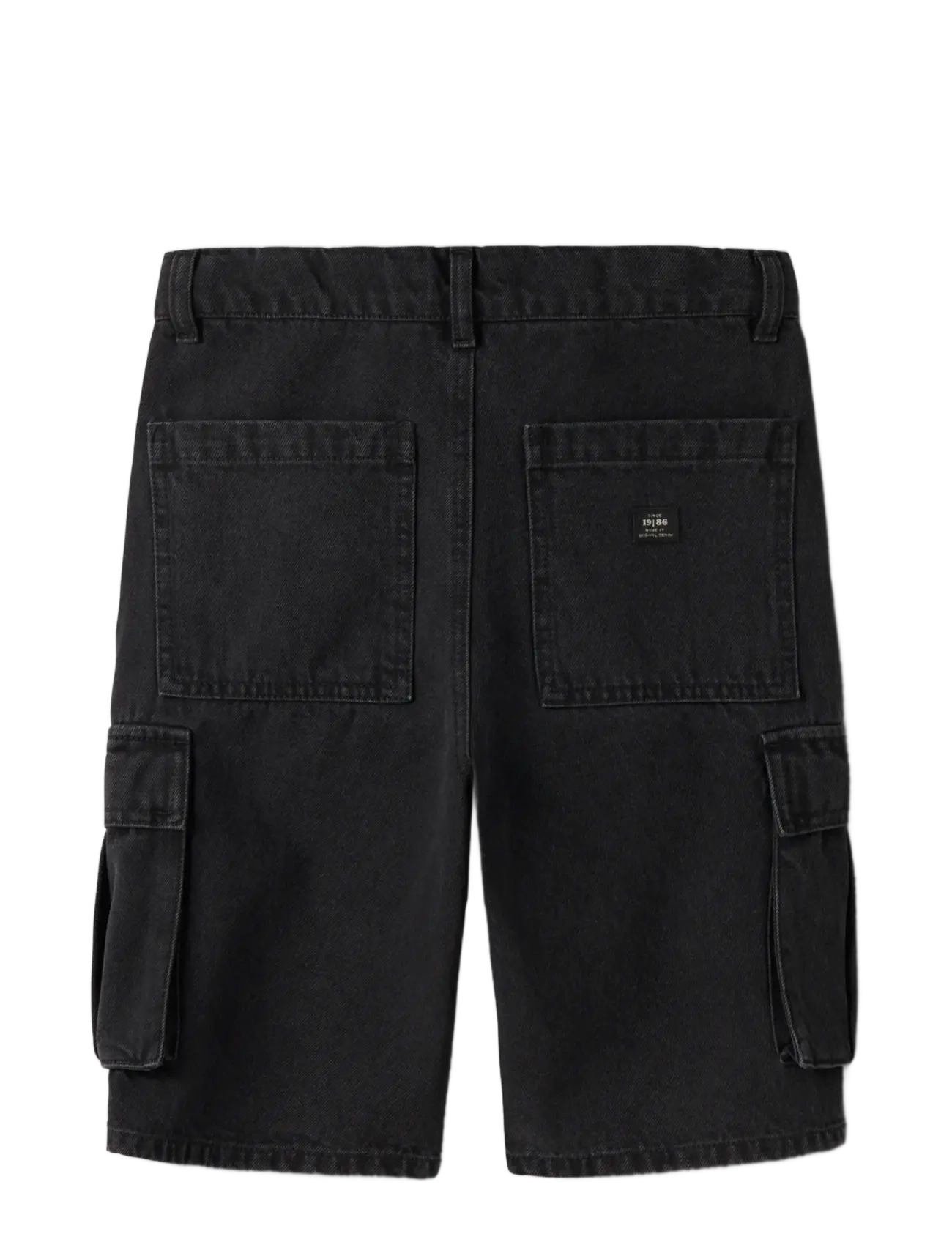 name it - NKMBEN SK DNM CARGO BERMUDA 2800-IM - cargo shorts - black denim - 1