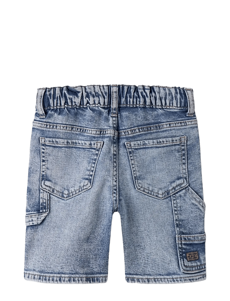name it - NMMBEN LOOSE DNM BERMUDA 8620-BC NOOS - cargo shorts - light blue denim - 2
