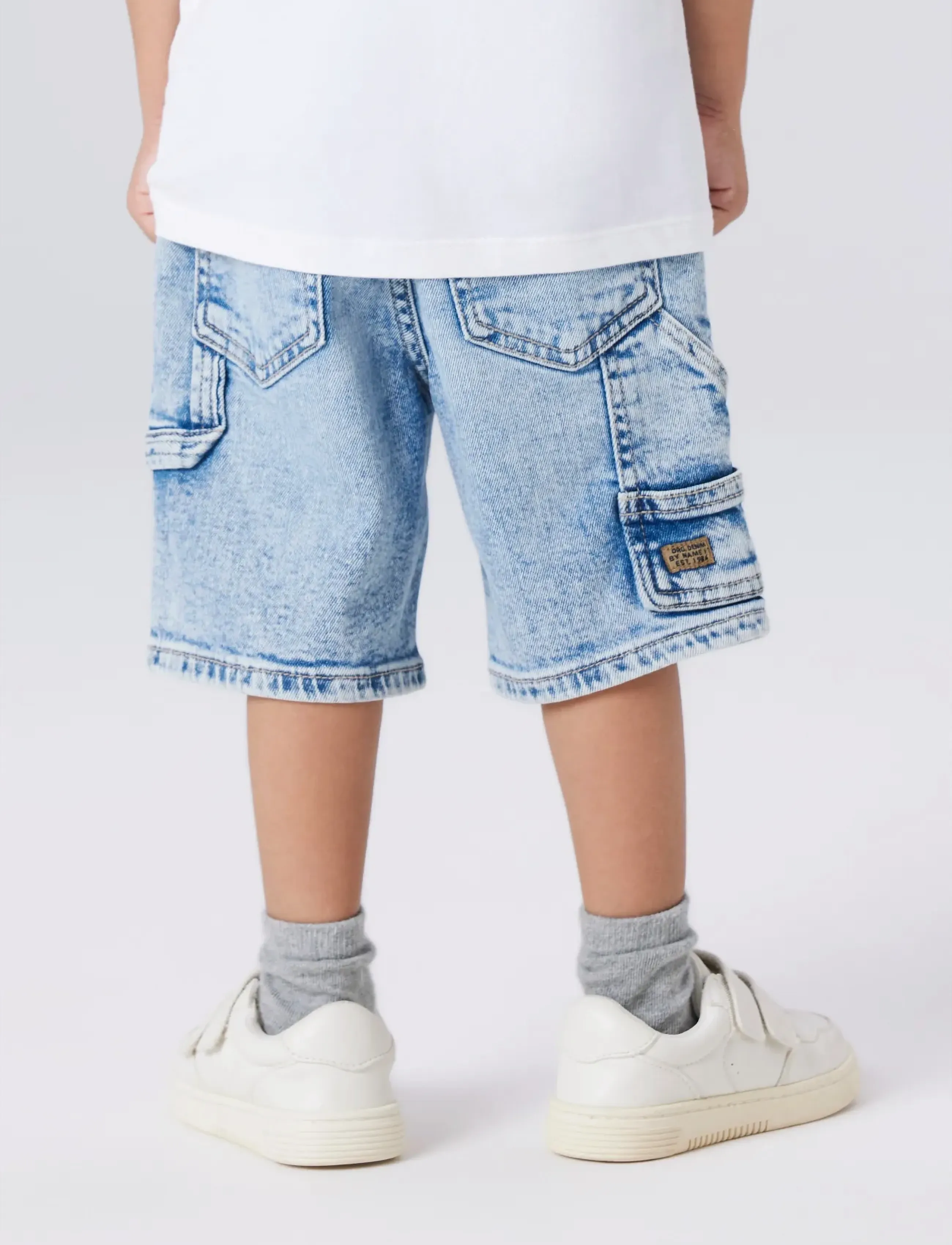 name it NMMBEN LOOSE DNM BERMUDA 8620-BC NOOS - Shorts - LIGHT BLUE DENIM / blue