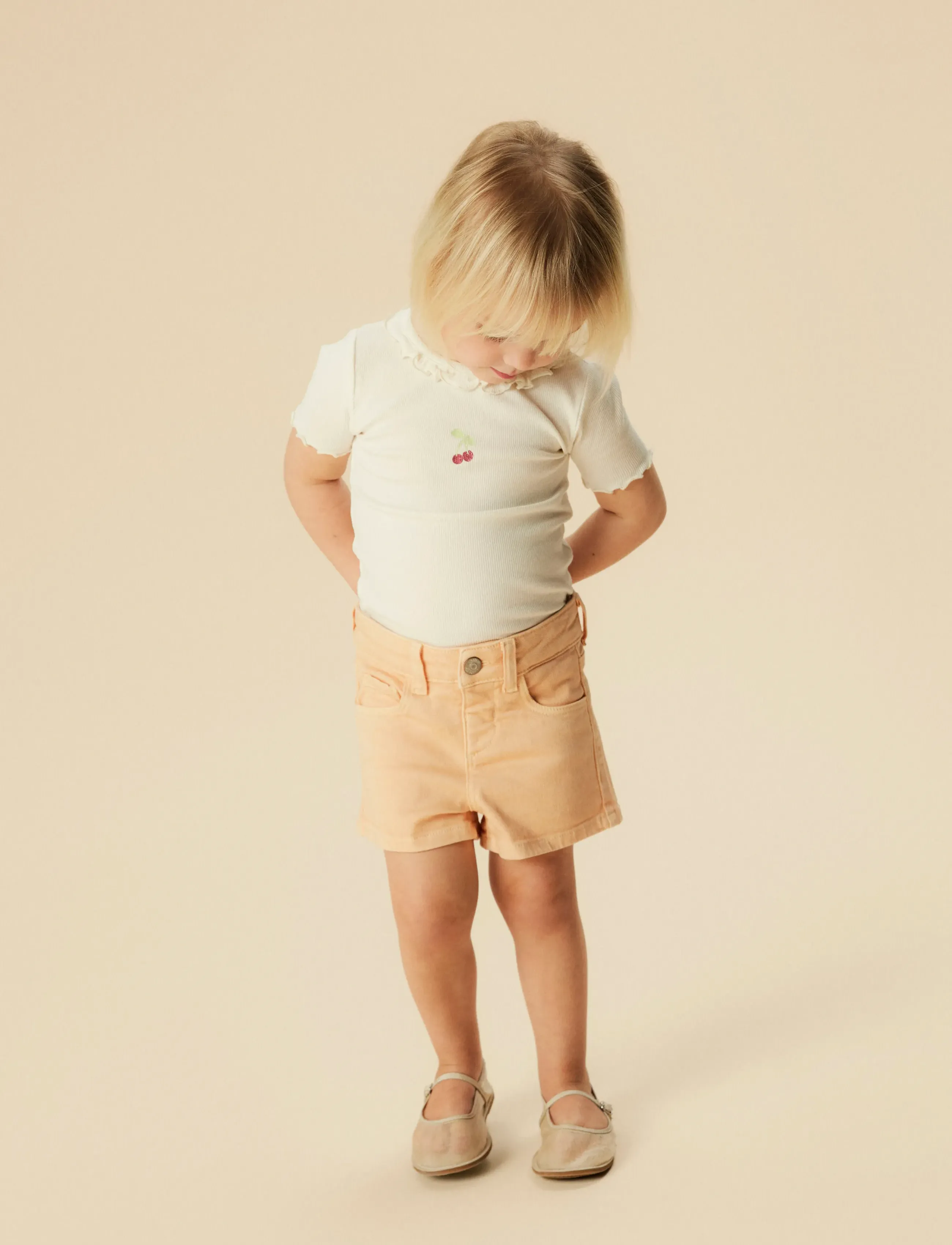 name it - NMFROSE MOM TWILL SHORTS 1081-BK TB - chino shorts - peach fuzz - 4
