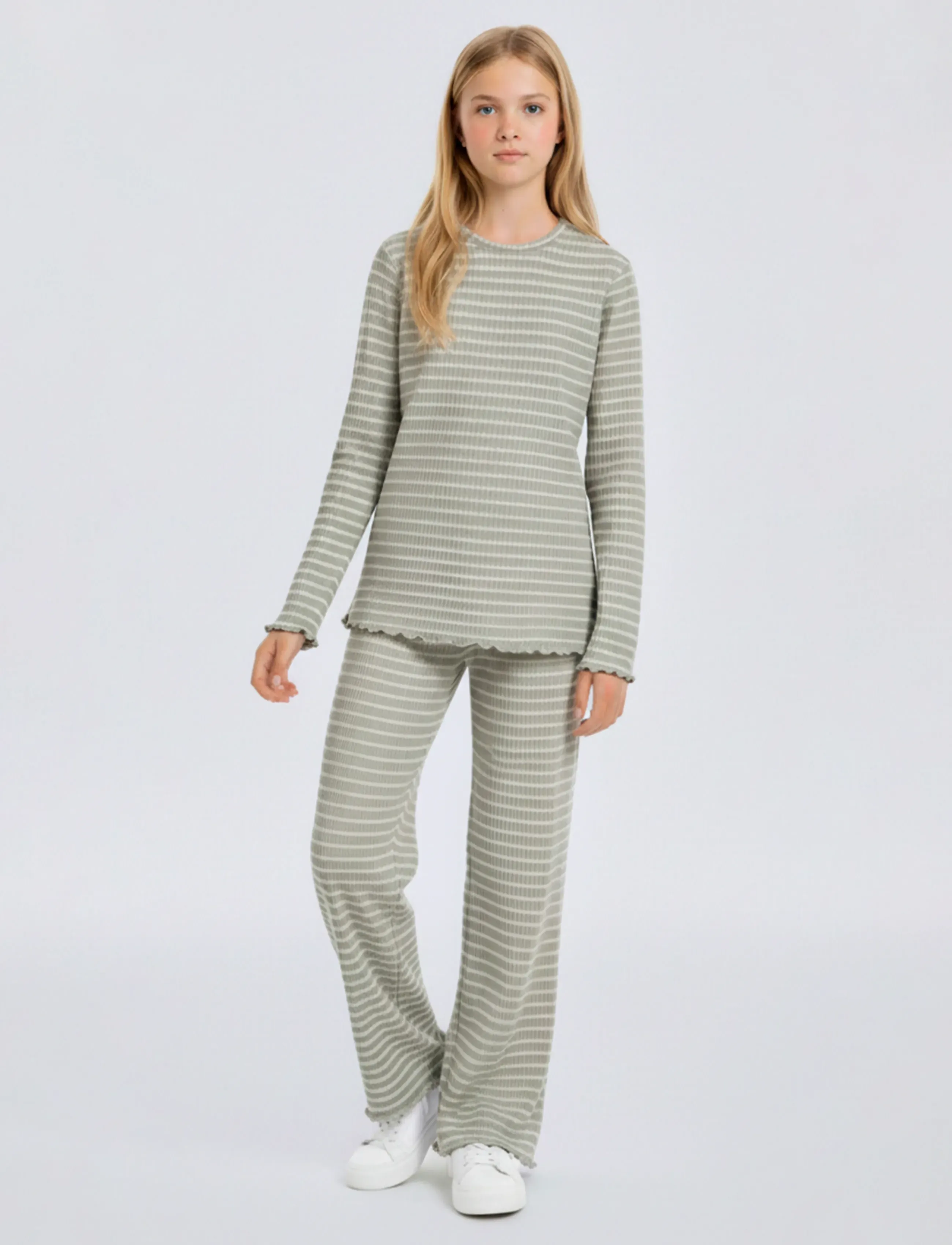 name it - NKFVEMMA FLARE PANT - shadow - 4