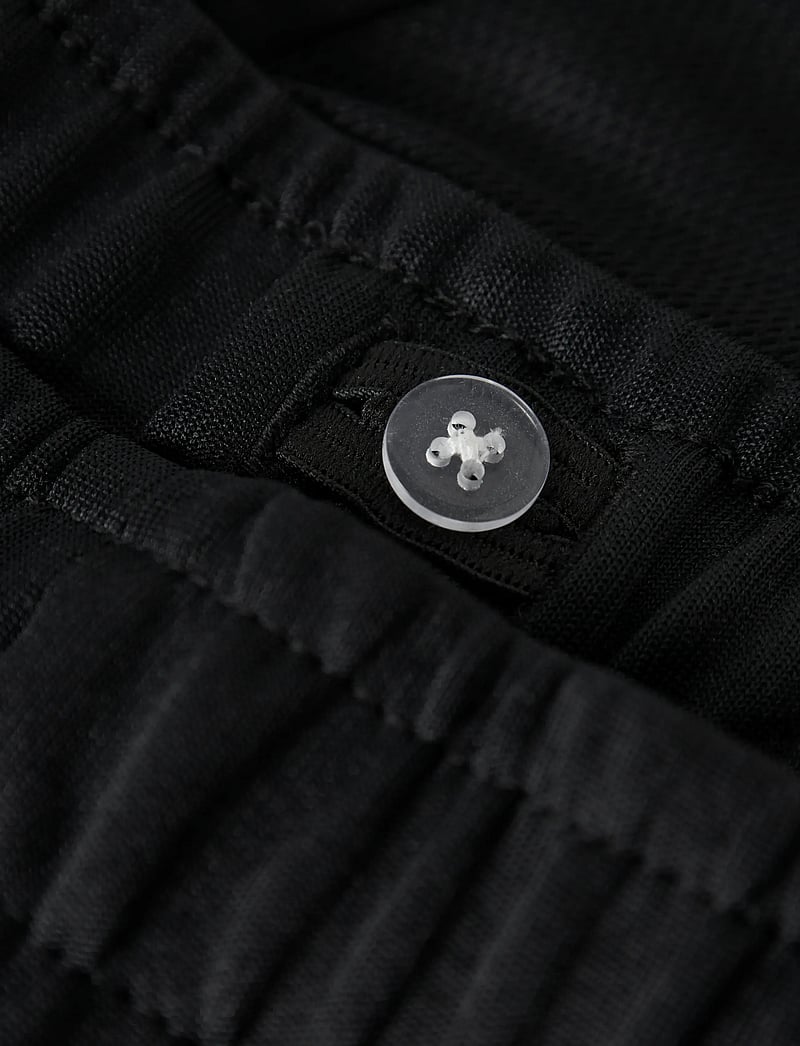 name it - NKMDIMSO NREG SHORTS - sweatshorts - black - 4