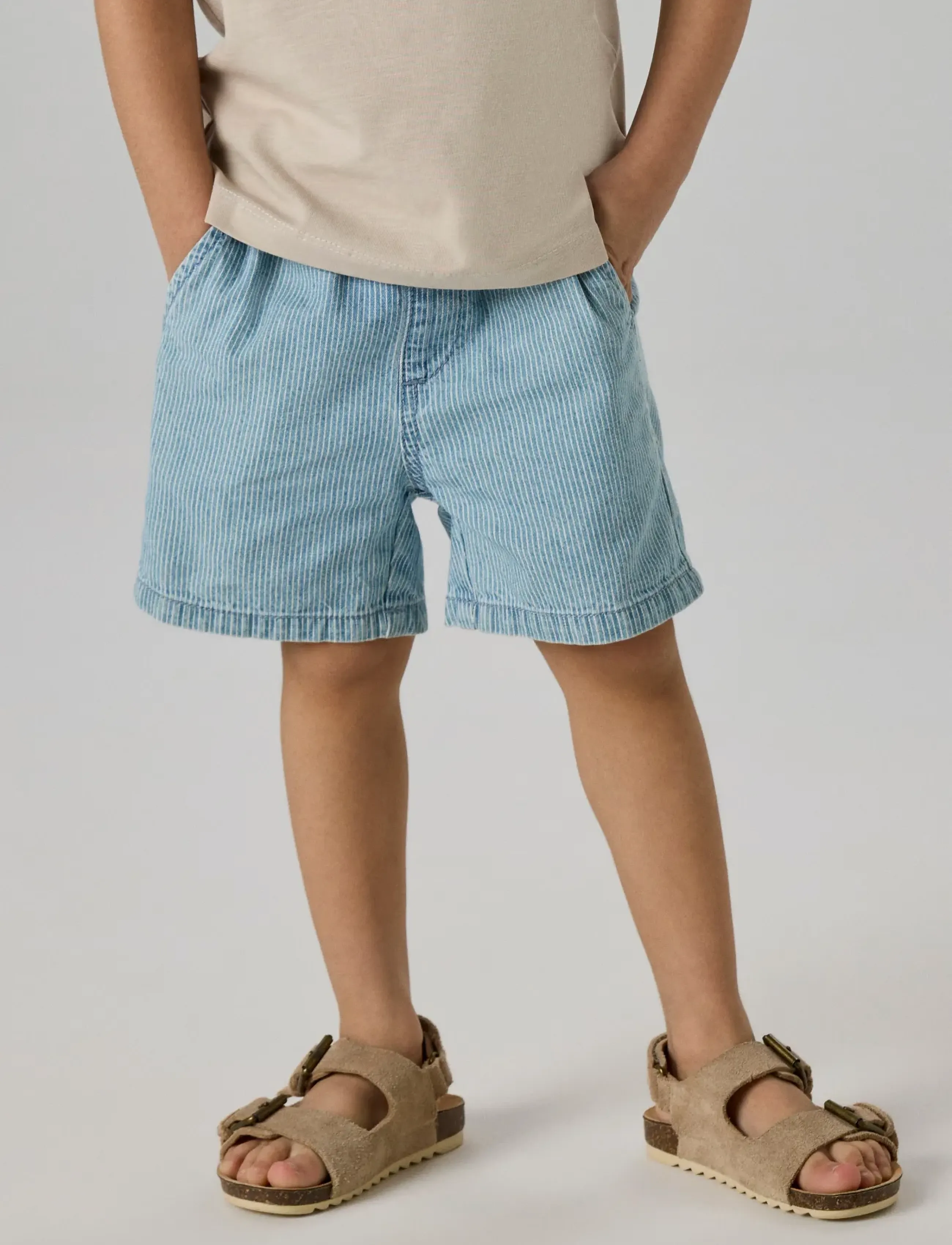 name it - NMMRYAN JOG STRIPE DNM L SHORTS 1910-IP - korte jeansbroeken - light blue denim - 4
