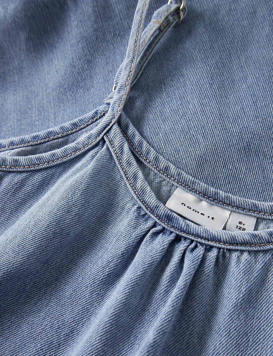 name it - NKFHAVEN DNM ANGLAISE DRESS 1026-OV H - Ärmellose freizeitkleider - light blue denim - 2