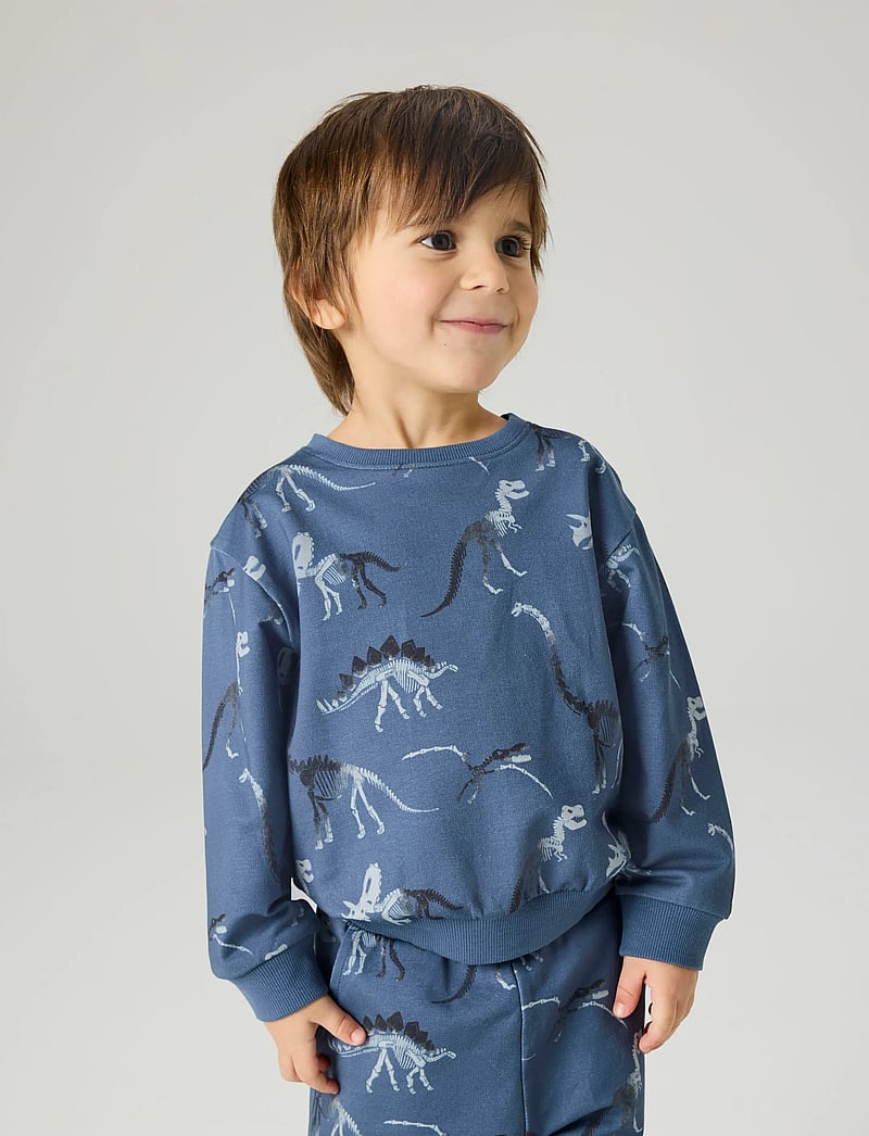 name it - NMMFABIA LS NREG SWEAT UNB - dressipluusid - vintage indigo - 4