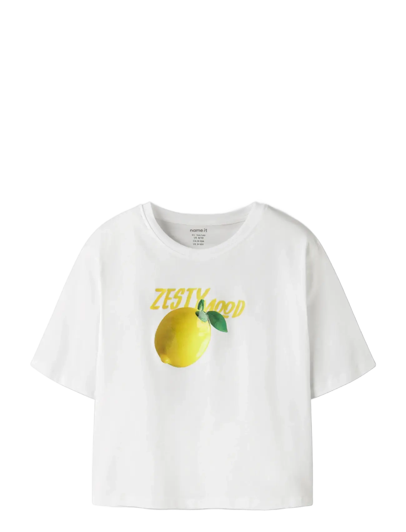 name it - NKFFARINAZ SS NREG SHORT TOP BOX - short-sleeved t-shirts - bright white - 2