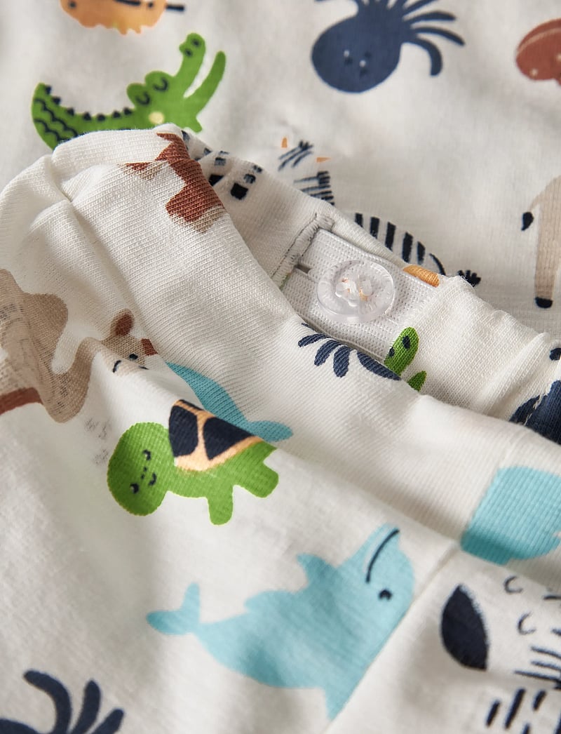 name it - NBMFARI SHORTS - sweatshorts - cloud dancer - 4