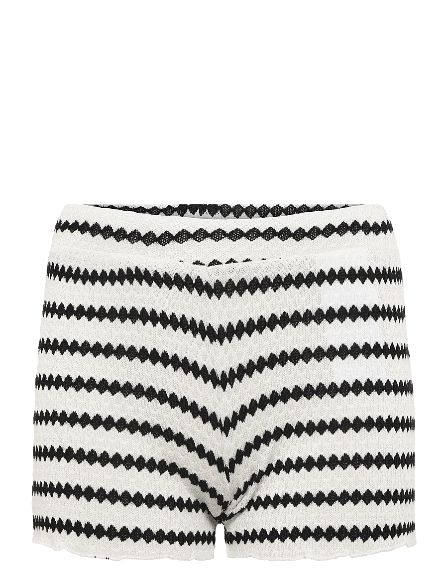 name it - NKFLASISSI SHORTS - casual shorts - black - 0