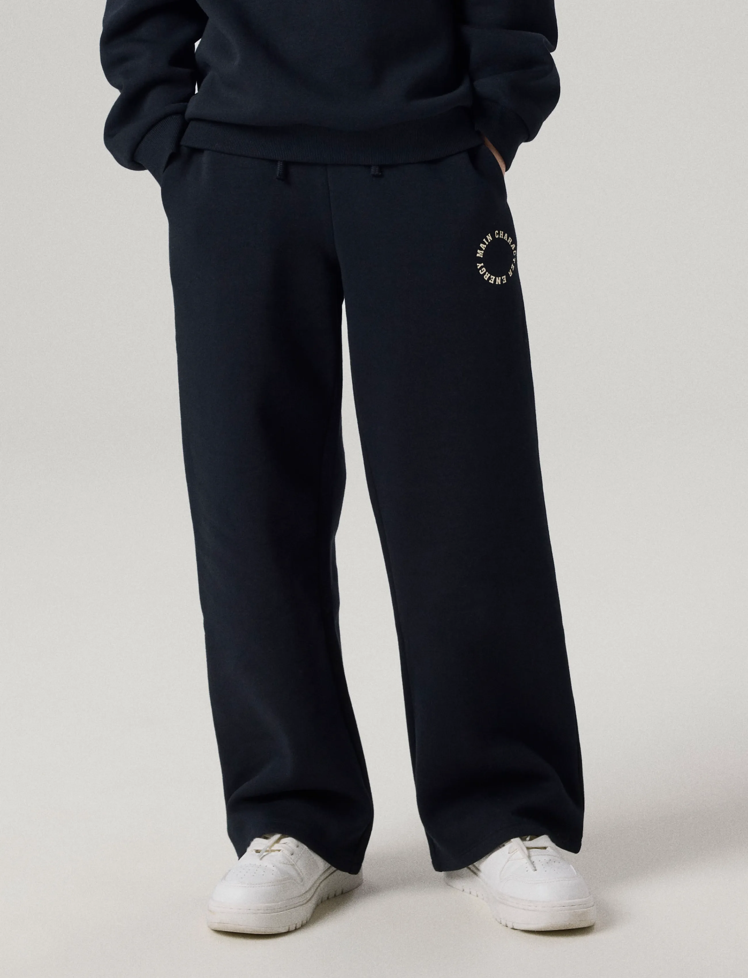 name it - NKFRIA WIDE SWEAT PANT BRU NOOS - dressipüksid - black - 4