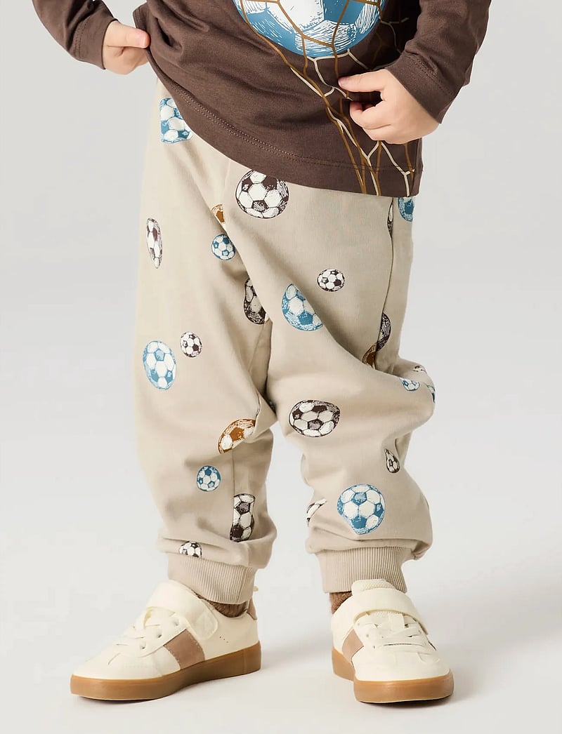 name it - NMMDAVIS NREG SWE PANT BRU - spodenki niemowlęce - pure cashmere - 4