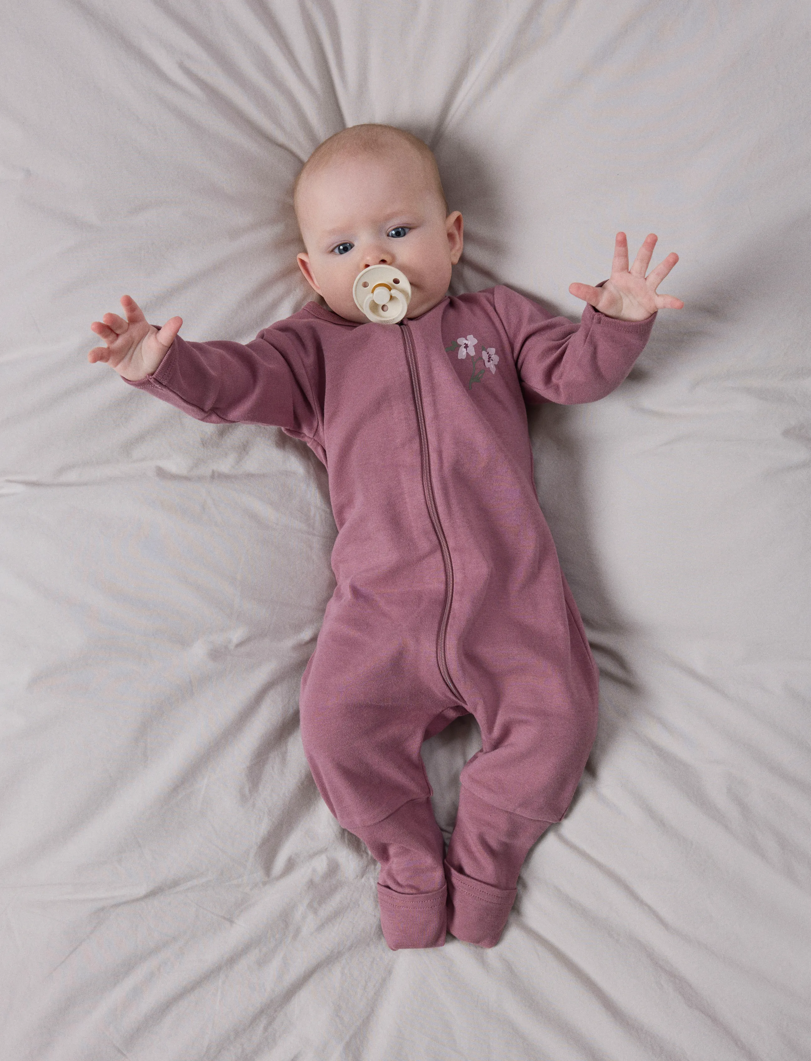name it - NBFNIGHTSUIT 2P ZIP FF VIOLETFLOWER NOOS - violet ice - 2