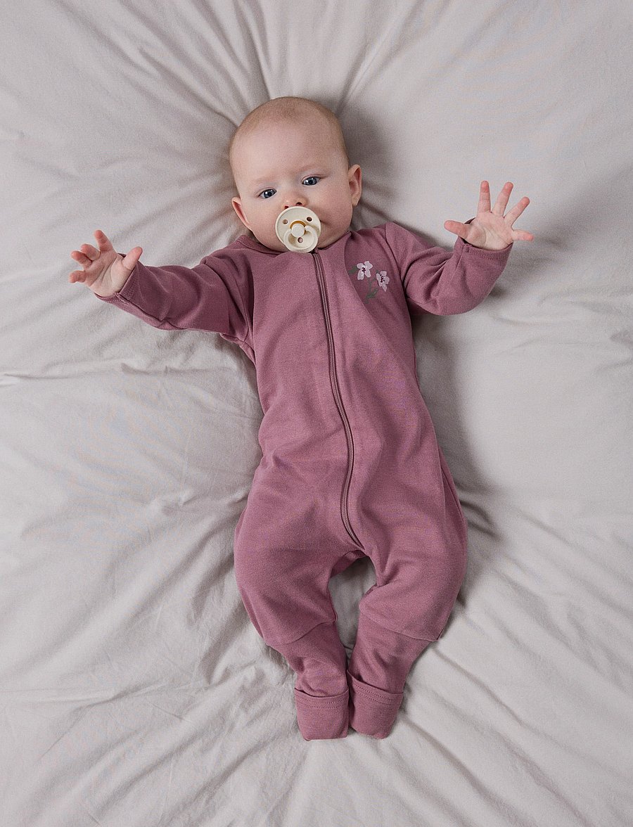 name it - NBFNIGHTSUIT 2P ZIP FF VIOLETFLOWER NOOS - violet ice - 2