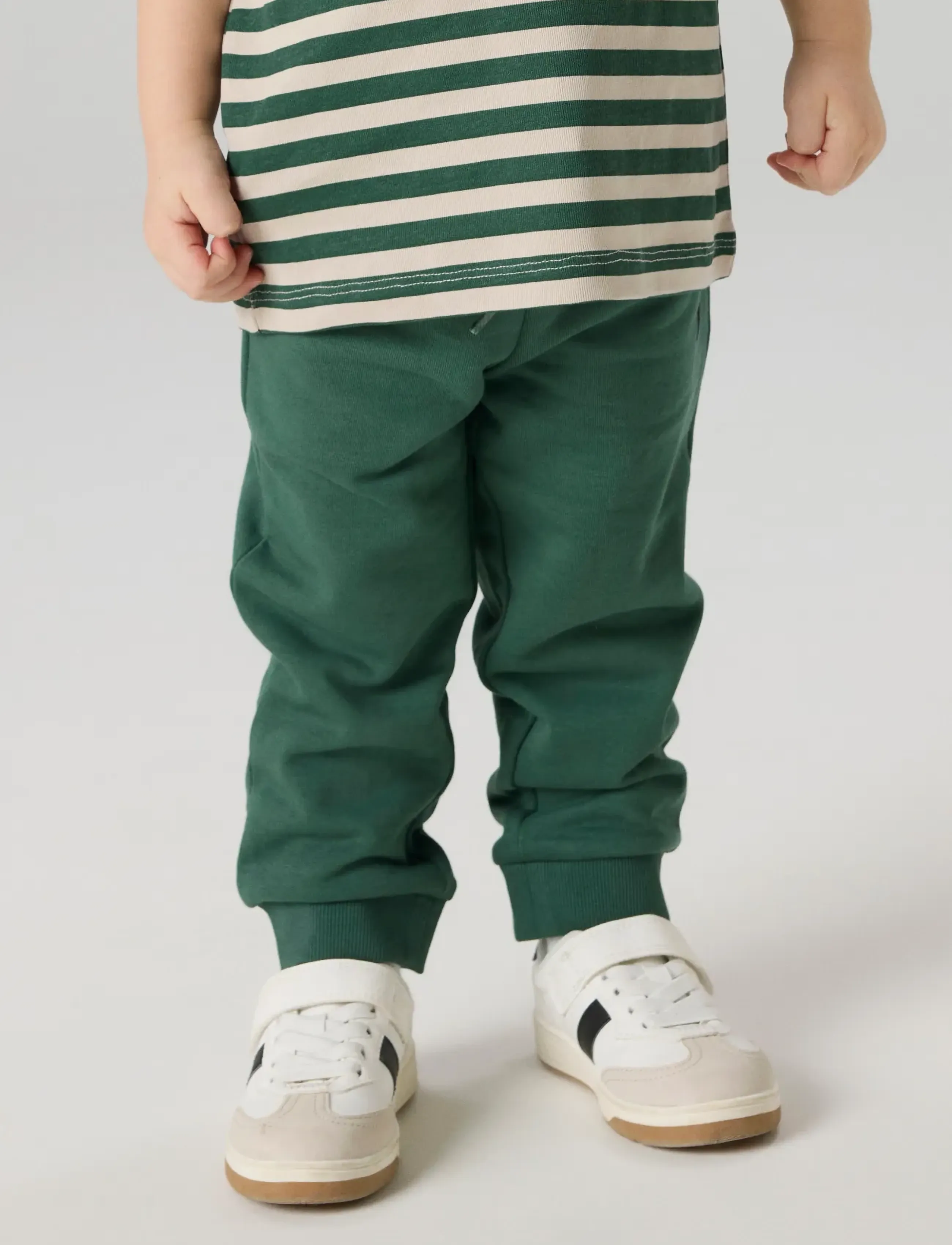 name it - NMMFRANCO NREG SWE PANT UNB - jogginghosen - garden topiary - 2