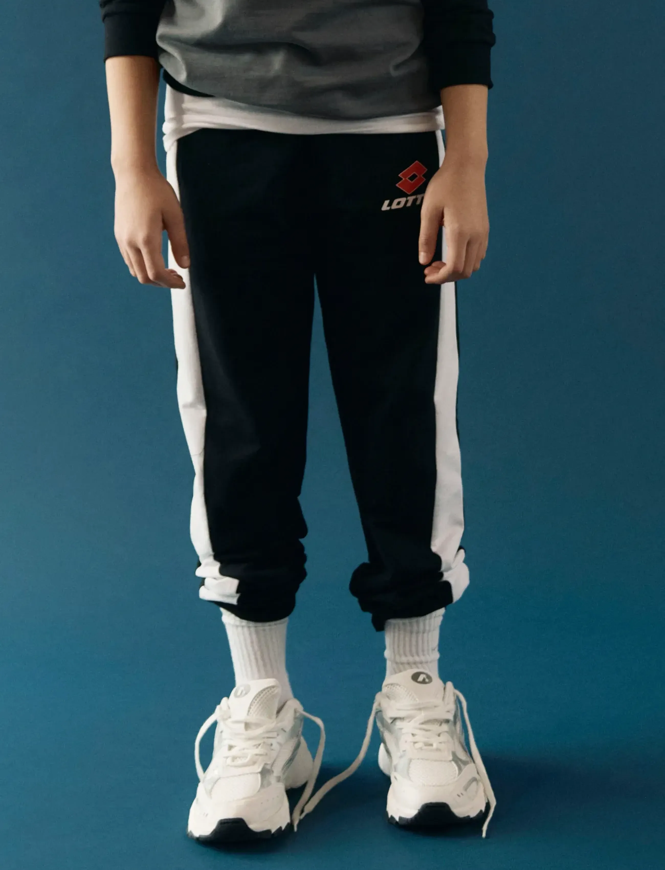 name it - NKNJOG LOTTO NREG SWE PANT UNB LNOOS VDE - dressipüksid - black - 3