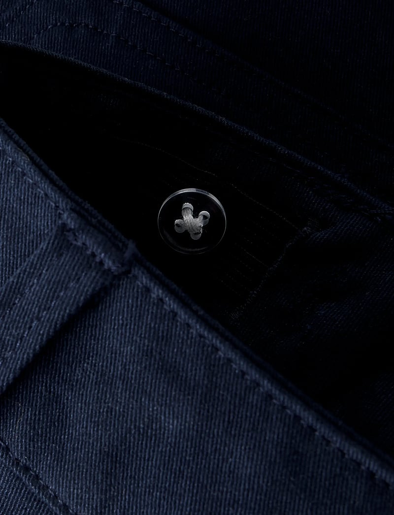 name it - NKFFRIDAS SHORTS - chino shorts - navy blazer - 4