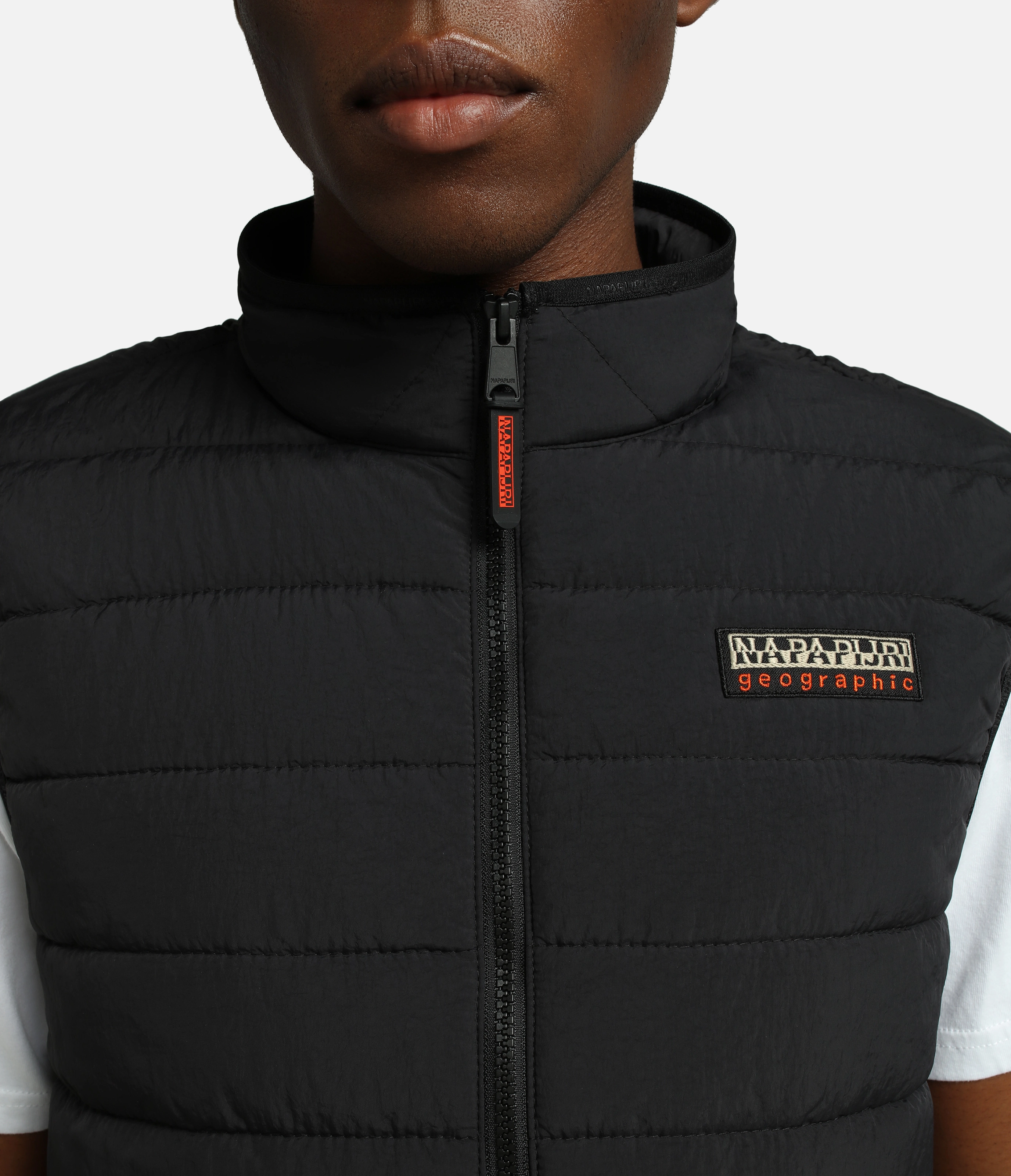 Napapijri - A-MUNIZ VEST - black - 4