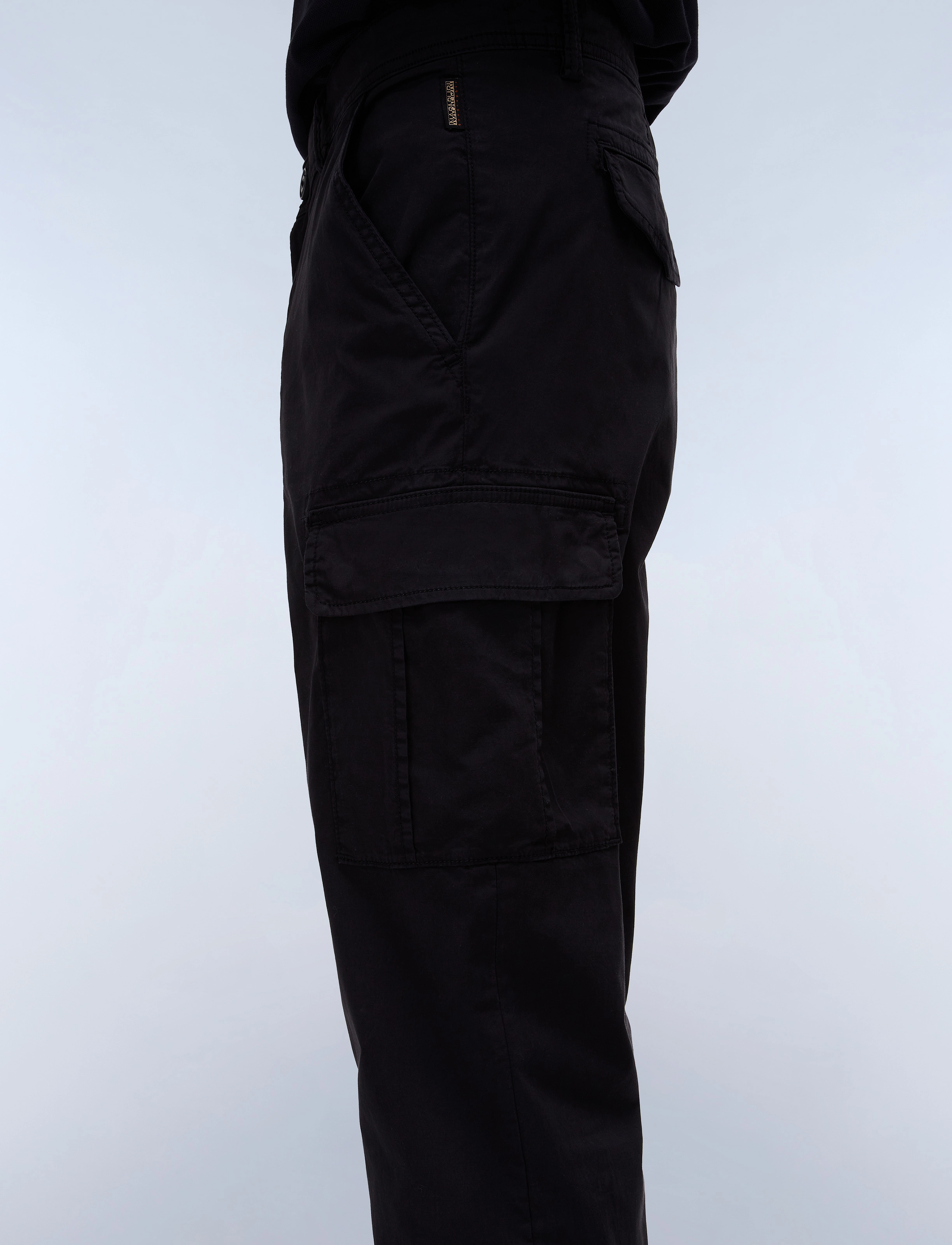 Napapijri - M-YASUNI SUM - cargo pants - black - 4