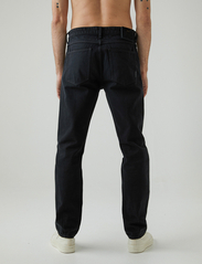 NEUW - RAY STRAIGHT - regular jeans - reverent black - 4